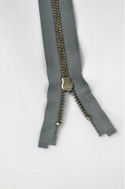 ZIP060 4號拉鏈 單頭拉鏈款式  紅古銅牙拉鏈款式  開尾拉鏈  不設單獨拉鍊訂購 細節-3